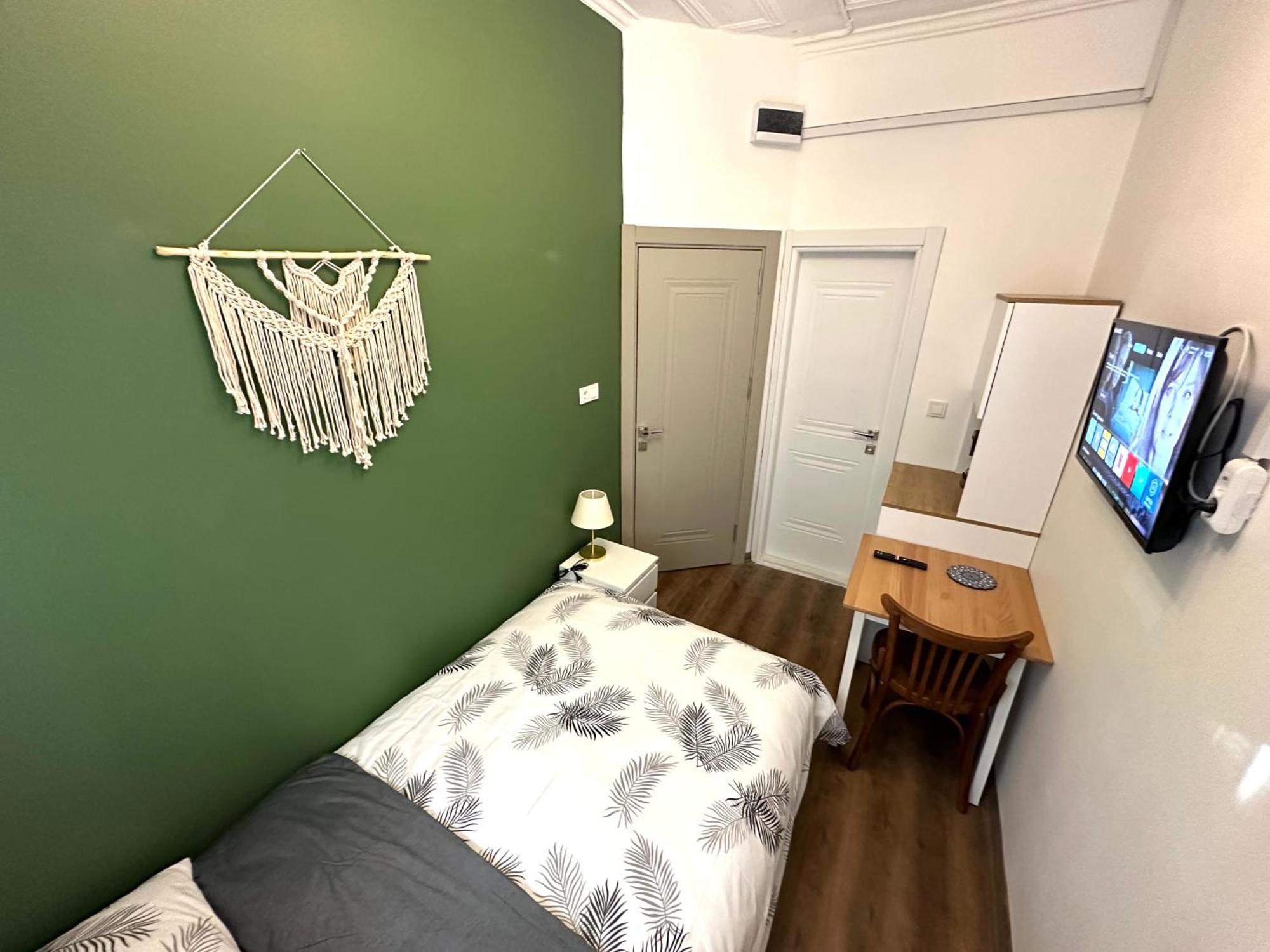 Yellowhouse 1 Apart Otel *